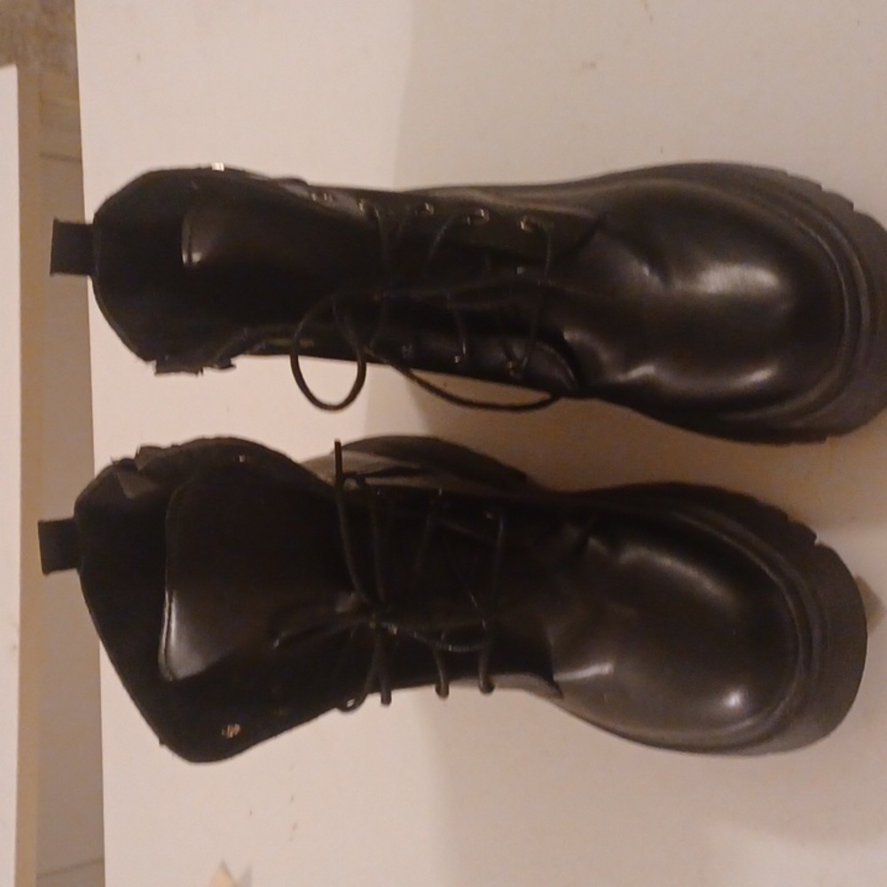 EUROPEAN Trendsetter Boots with fashion jacket